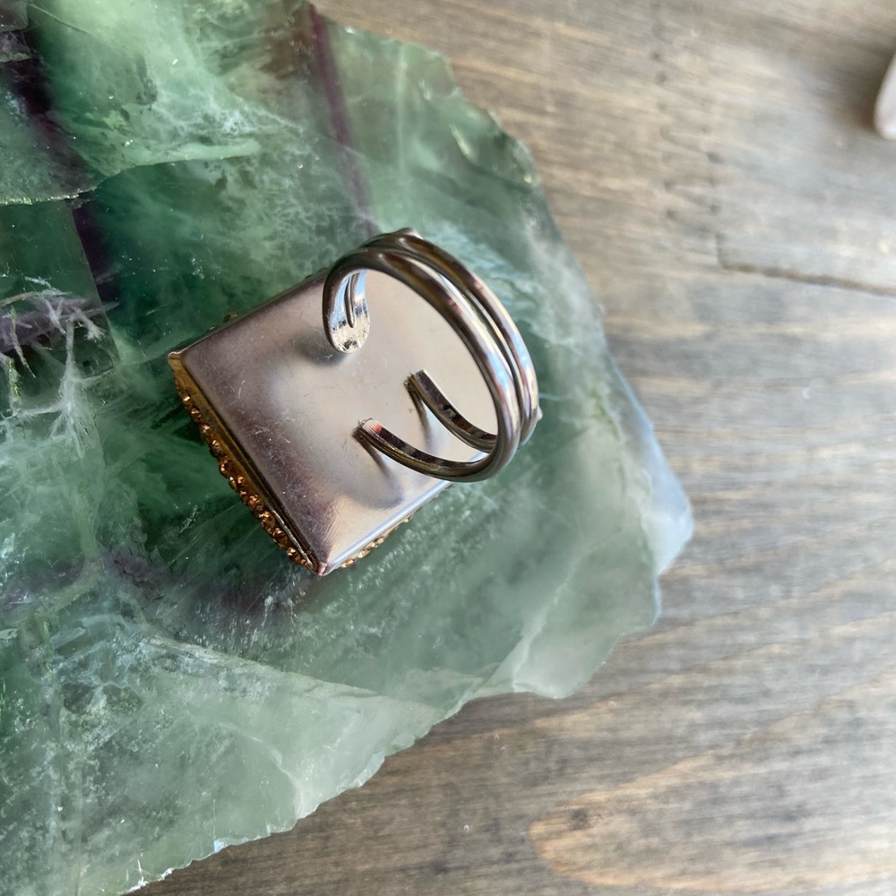 HUGE BIWA PEARL AND MARCASITE STATEMENT RING - Picture 4 of 7